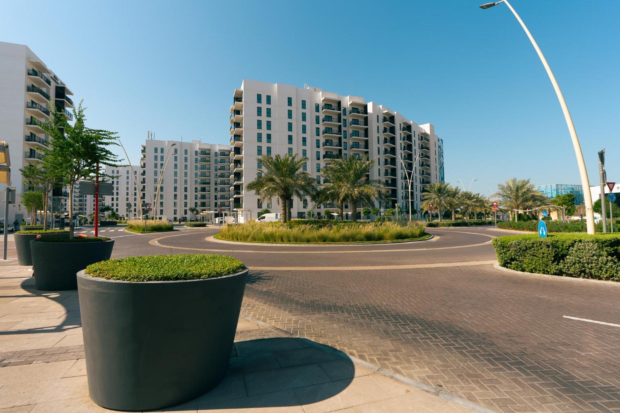 Apartment One Bedroom Apartment By Otolo Homes With Free Yas Theme Park Tickets